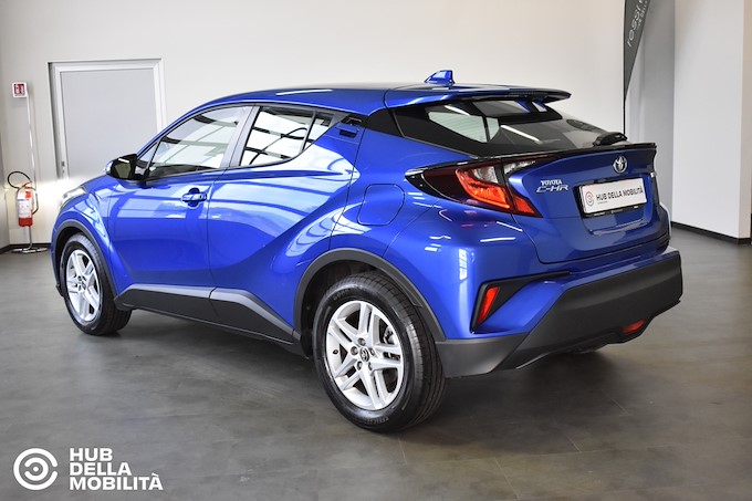TOYOTA C-HR 1.8 Hybrid E-CVT Business